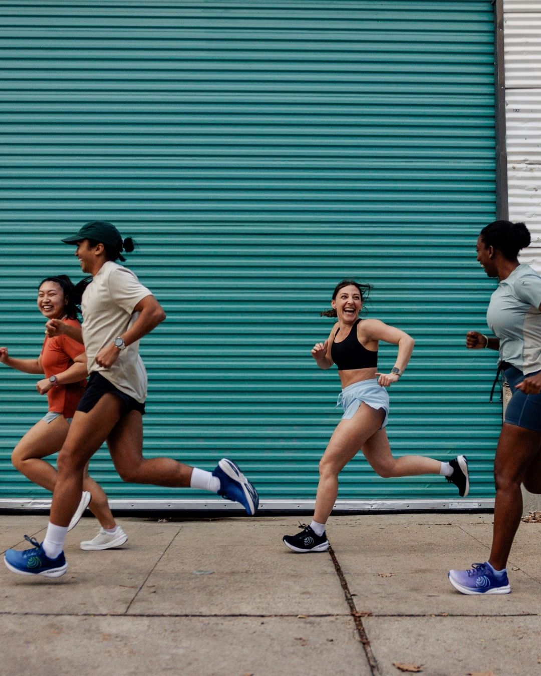 TOPO ATHLETIC