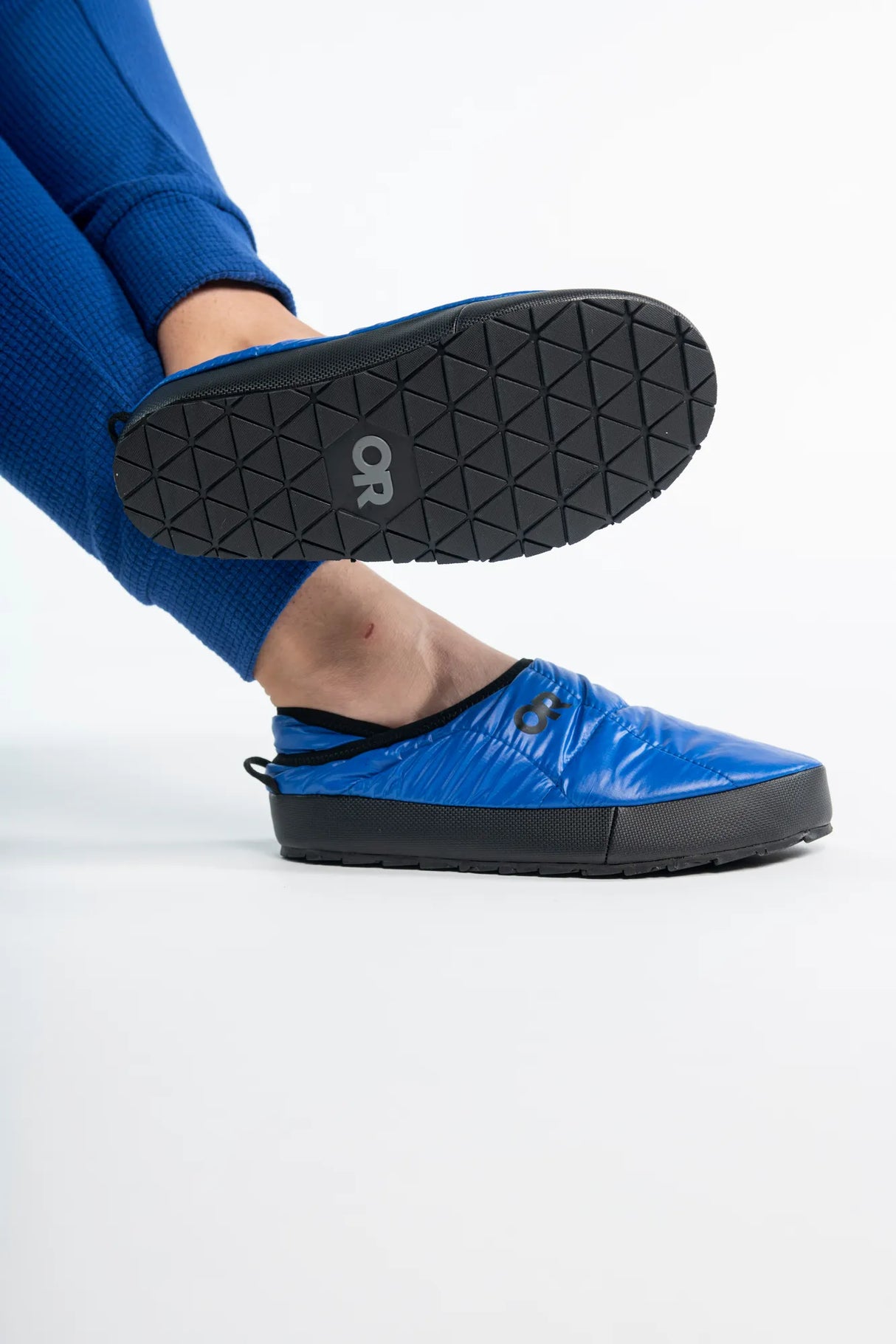 3005652452-2-1334x2000-064a3d6