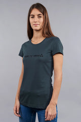 FG60020_1581321020376_g60020_t-shirt_big_logo_women_dark-navy